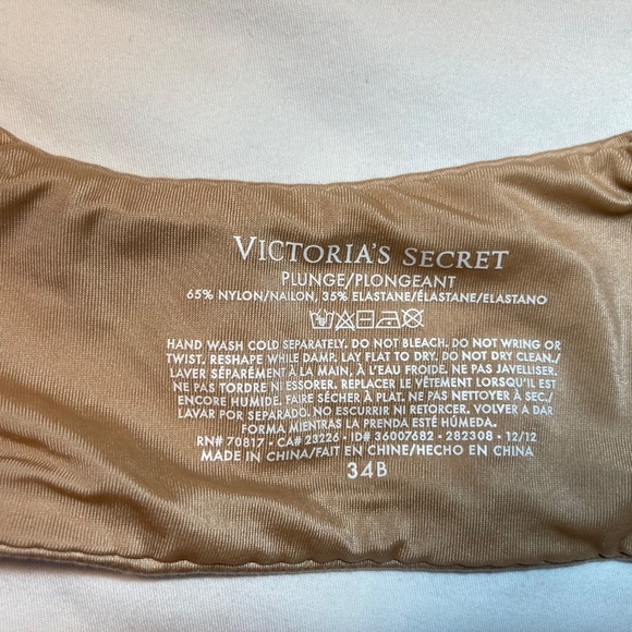 Victoria’s Secret push-up bras - Picture 6 of 6